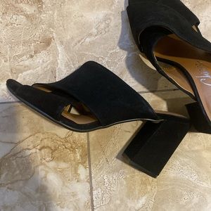 Arturo Chiang Leather heels